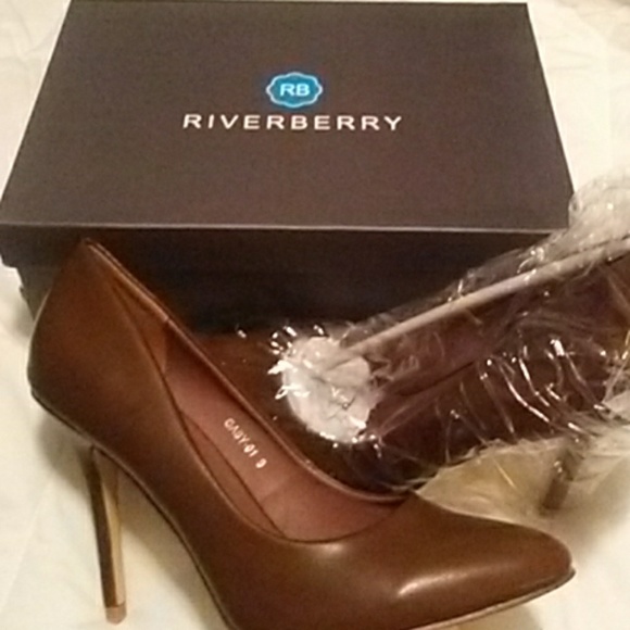 Riverberry Shoes - Riverberry Khaki Dress Shoe Heels